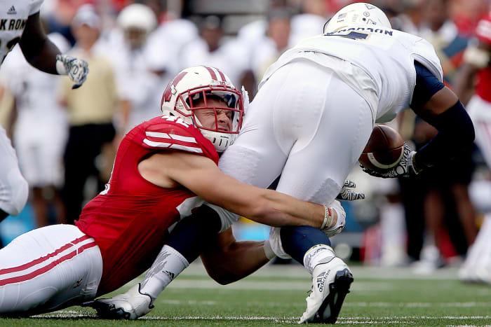 tj-watt-wisconsin-badgers-football-2016-all-america-team.jpg